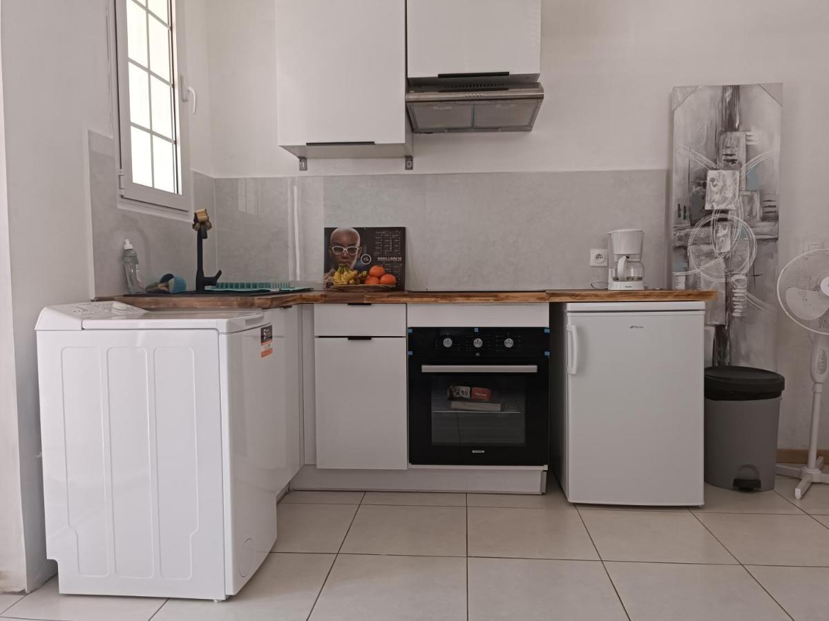Le Moringa Appartement Baie-Mahault Buitenkant foto